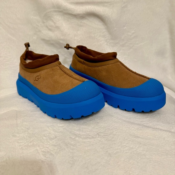 UGG Tasman Weather Hybrid in Chestnut and Big Sky NWOT - Picture 3 of 11